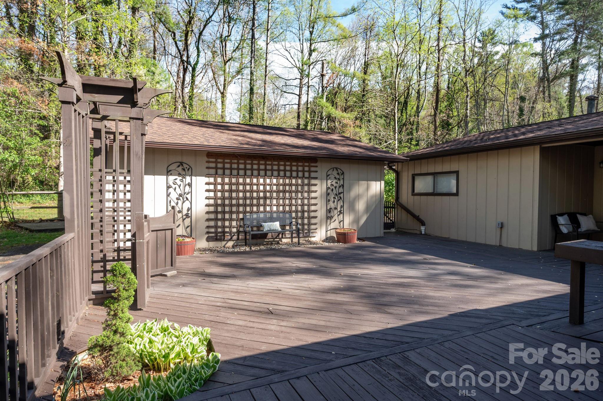 111 Hidden Pond Lane Asheville NC 28804