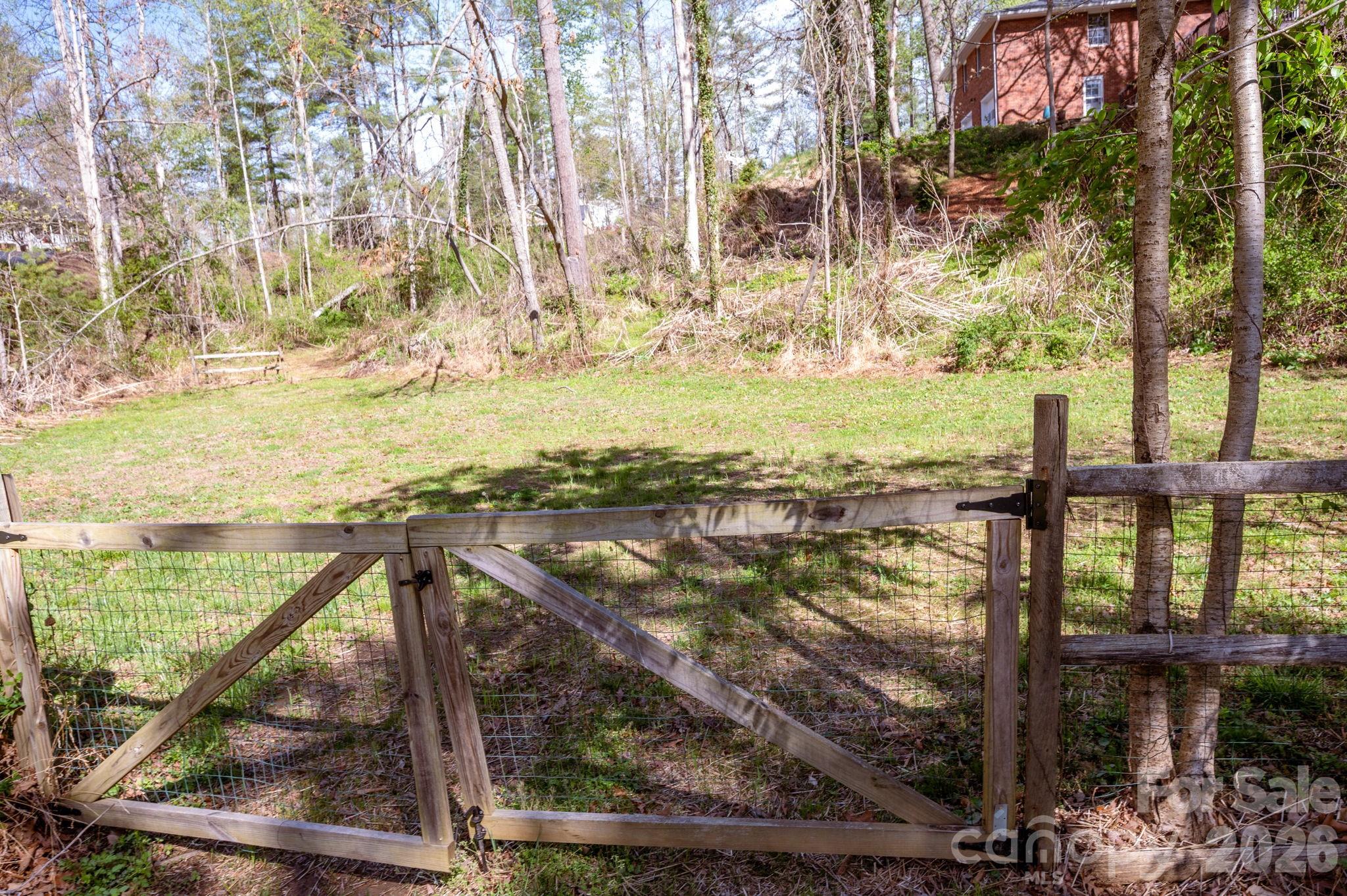 111 Hidden Pond Lane Asheville NC 28804