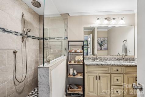 4238 Donnybrook Place Charlotte NC 28205