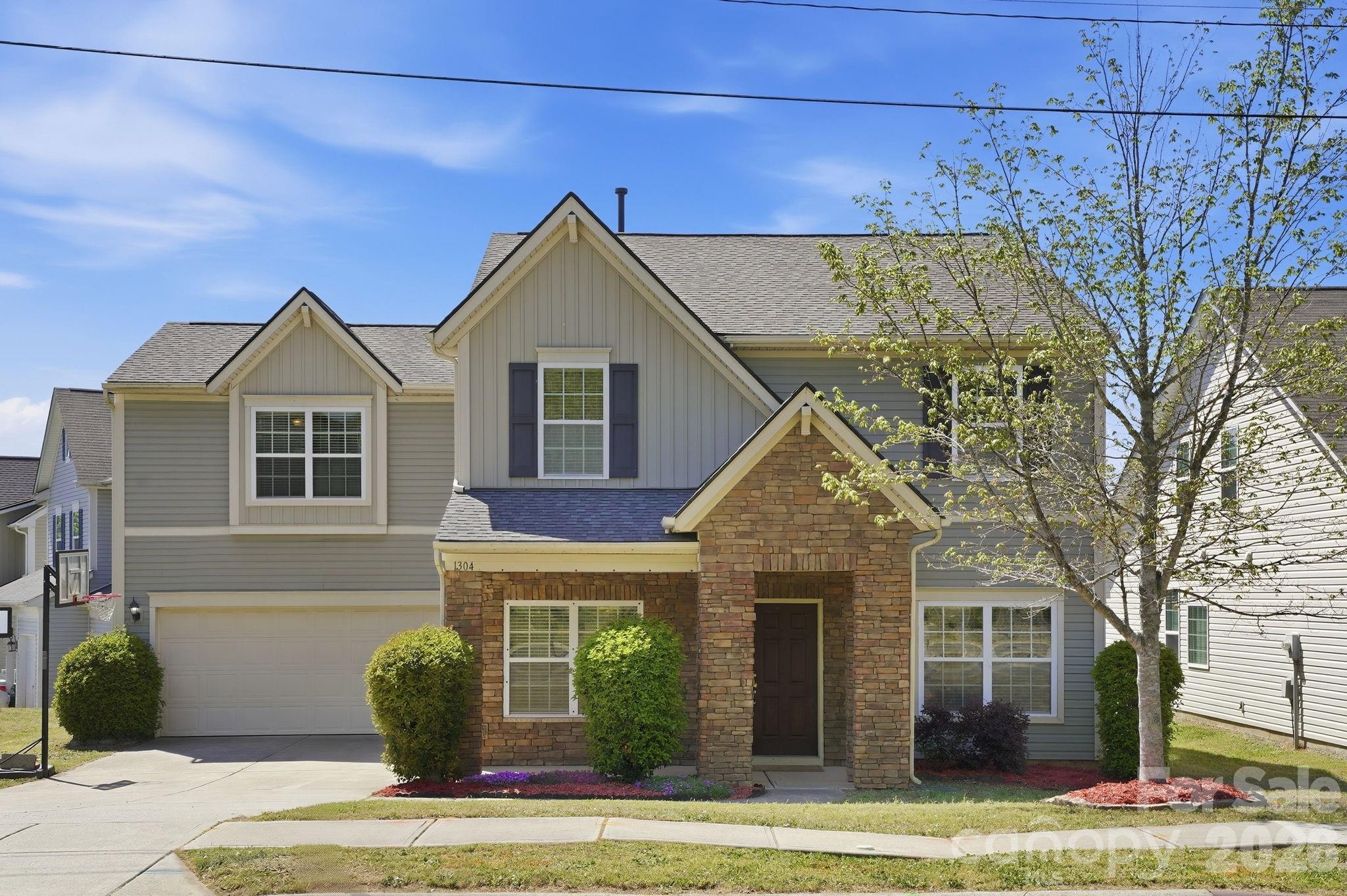 1304 Woodglen Lane Matthews NC 28104