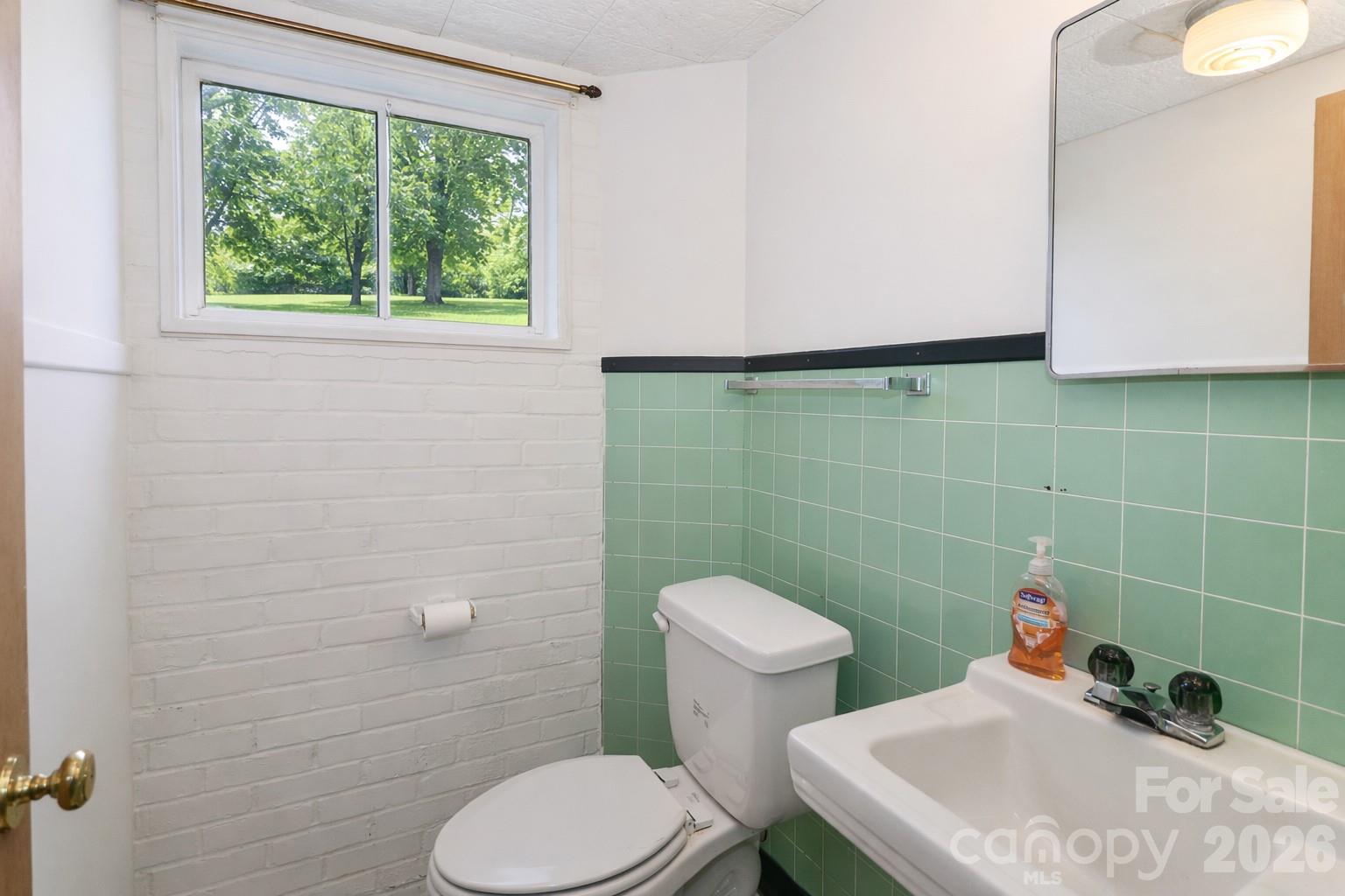 216 31st Avenue NW Hickory NC 28601