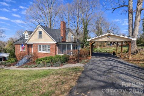 216 31st Avenue NW Hickory NC 28601