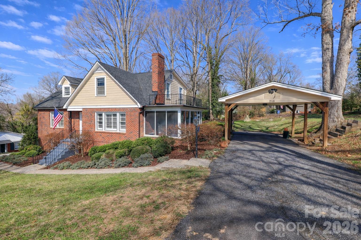 216 31st Avenue NW Hickory NC 28601