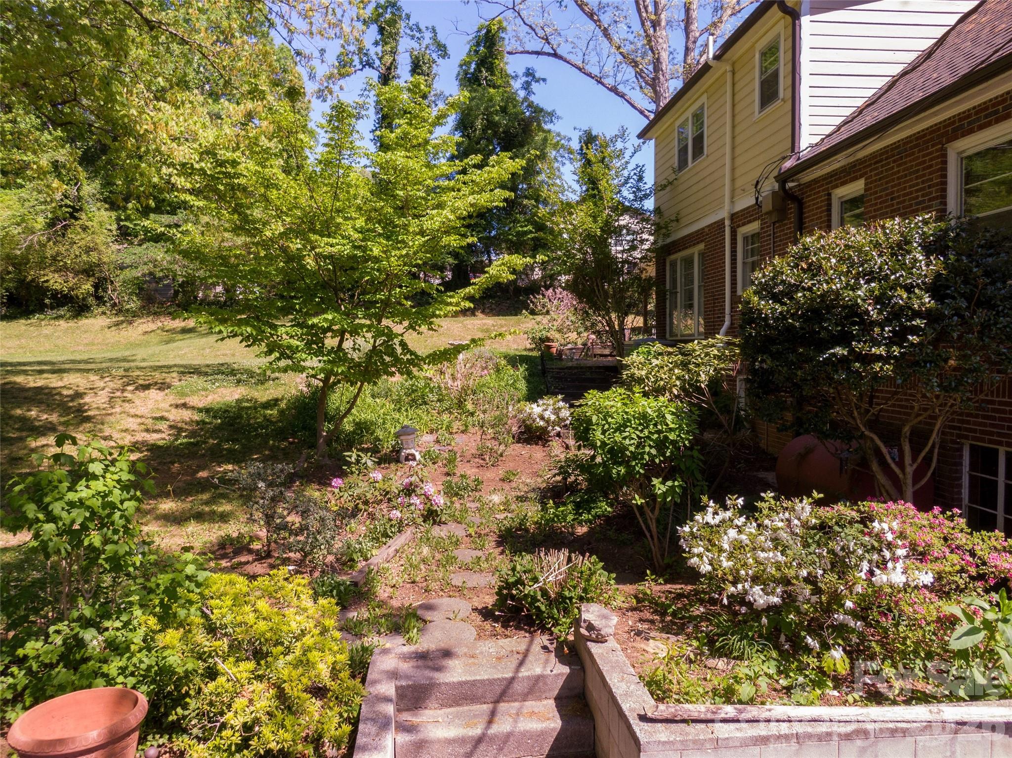 216 31st Avenue NW Hickory NC 28601