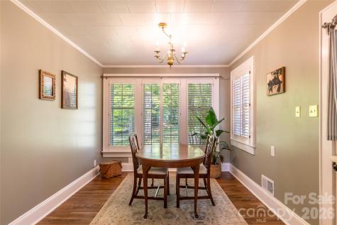 216 31st Avenue NW Hickory NC 28601