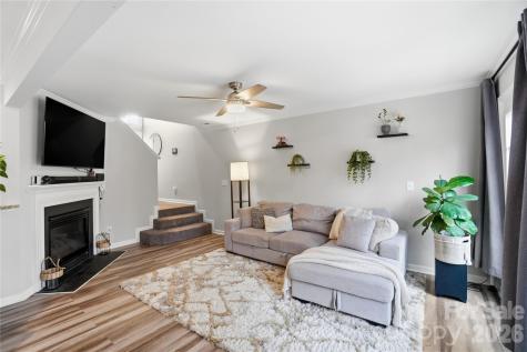 8729 Fox Chase Lane Charlotte NC 28269