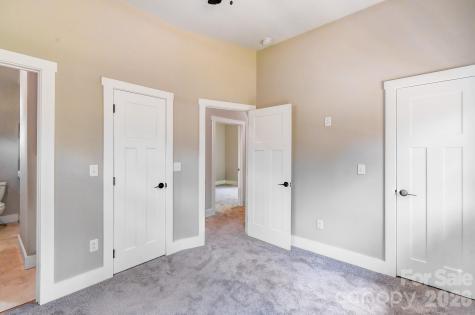 127 Northbend Drive Asheville NC 28804