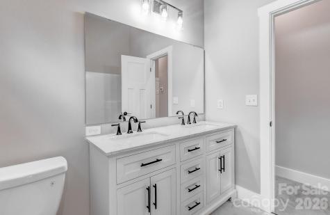 127 Northbend Drive Asheville NC 28804