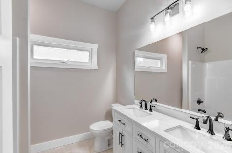 127 Northbend Drive Asheville NC 28804