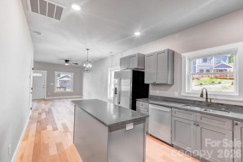 127 Northbend Drive Asheville NC 28804