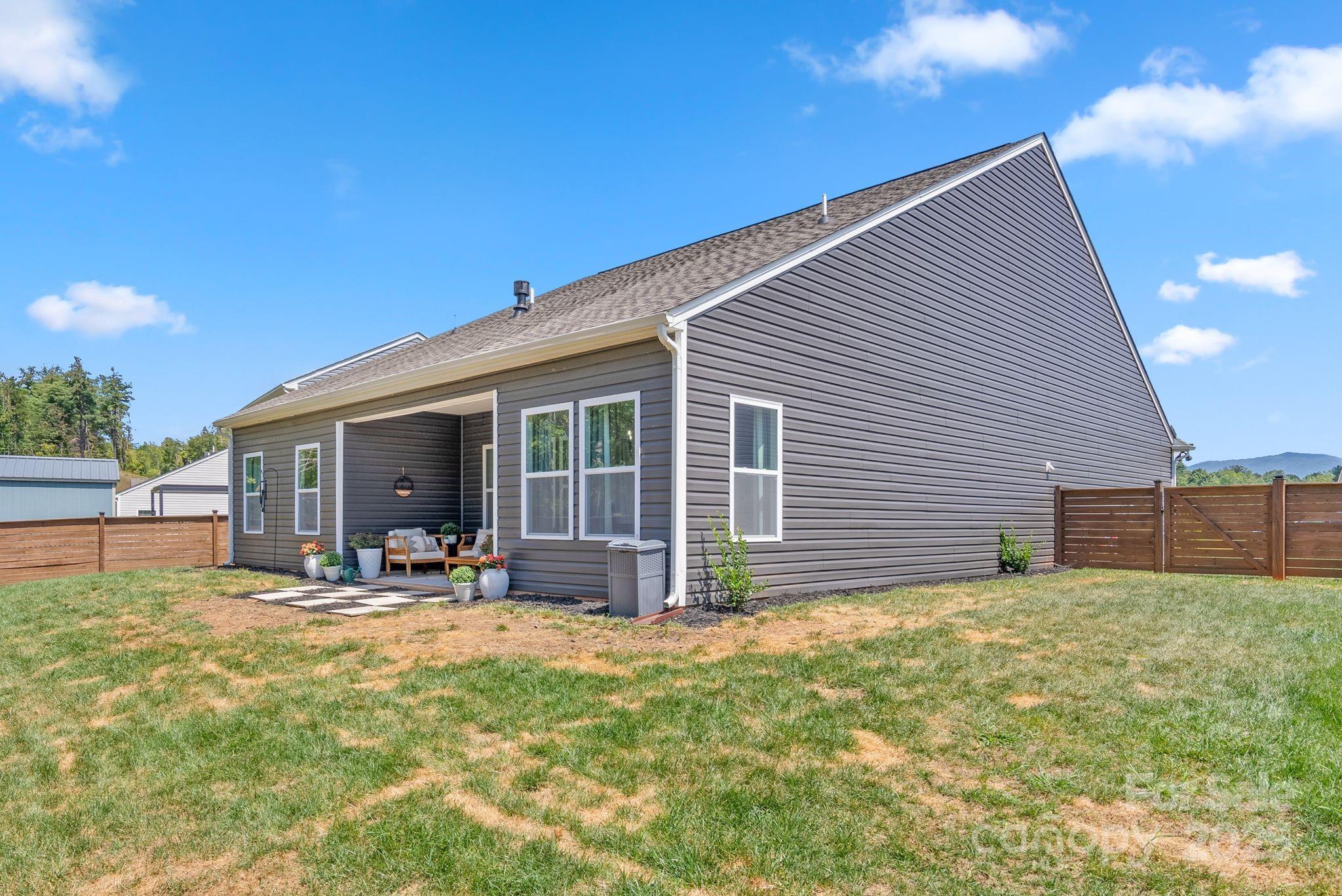 299 Ridgeview Lane Mars Hill NC 28754