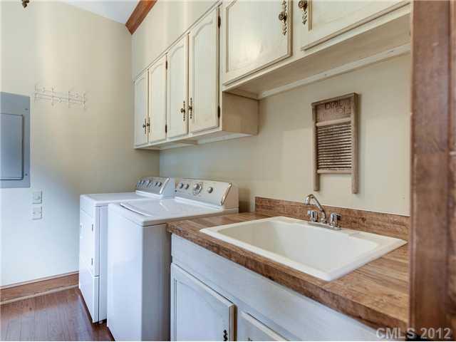 3200 Foxridge Road Charlotte NC 28226
