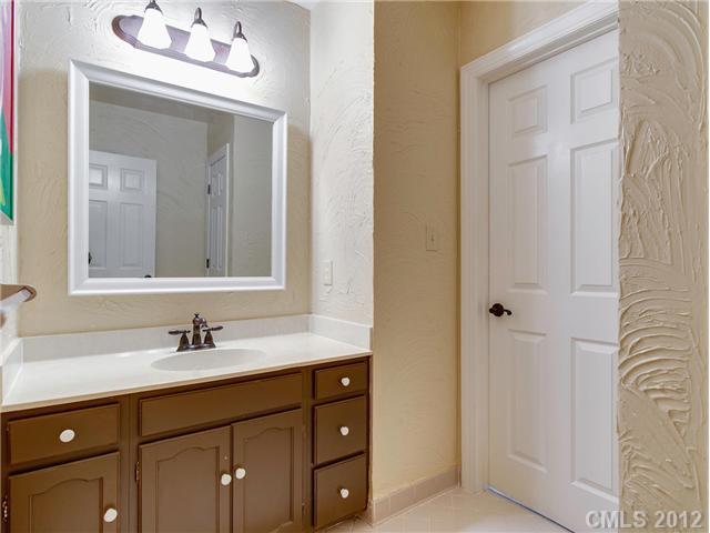 3200 Foxridge Road Charlotte NC 28226