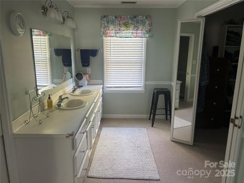 303 Fallingbrook Drive Belmont NC 28012