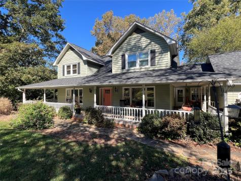 303 Fallingbrook Drive Belmont NC 28012