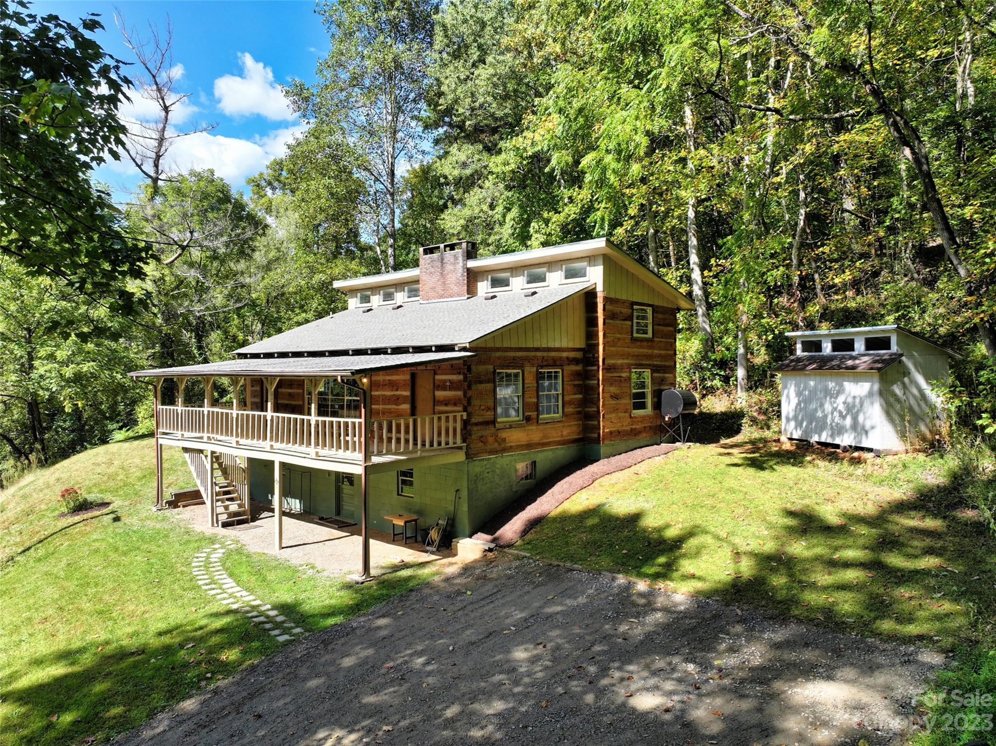 107 Welch Road Candler NC 28715