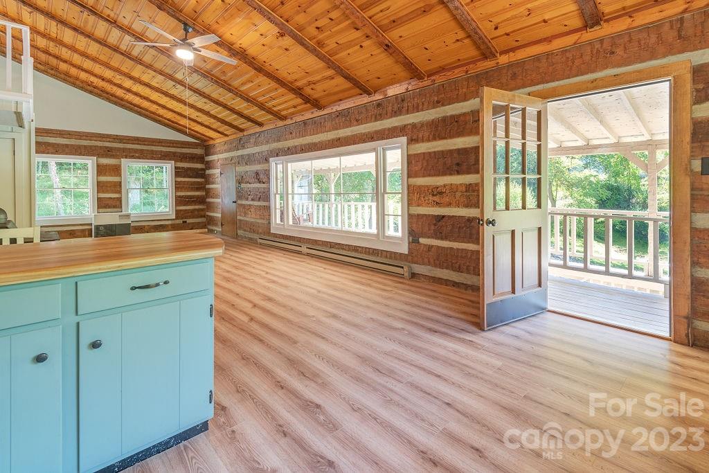107 Welch Road Candler NC 28715