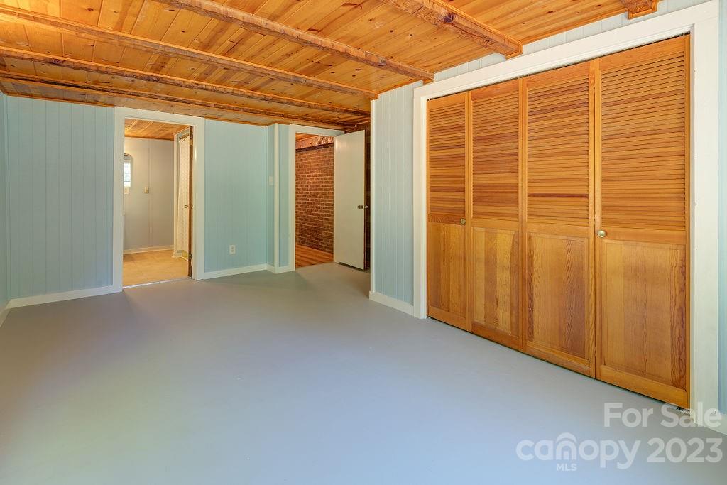 107 Welch Road Candler NC 28715