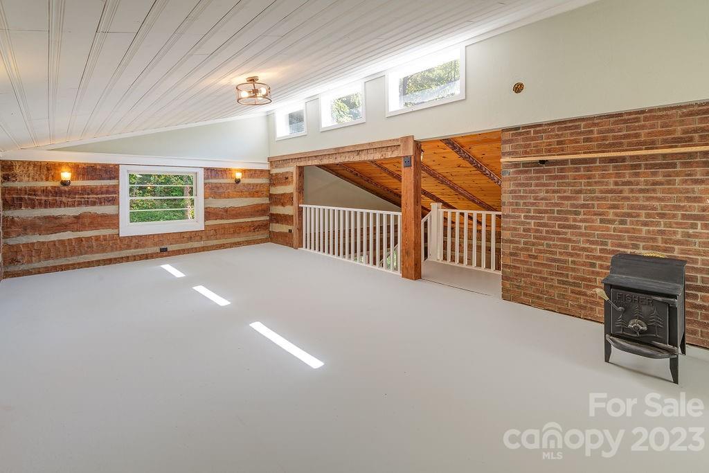 107 Welch Road Candler NC 28715