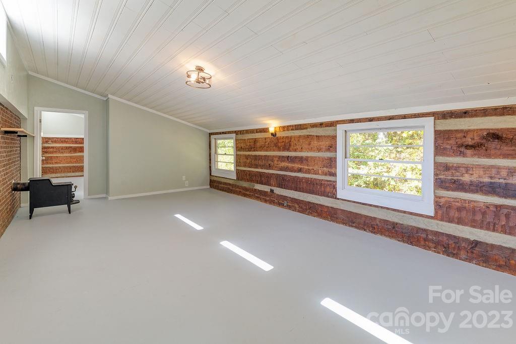 107 Welch Road Candler NC 28715