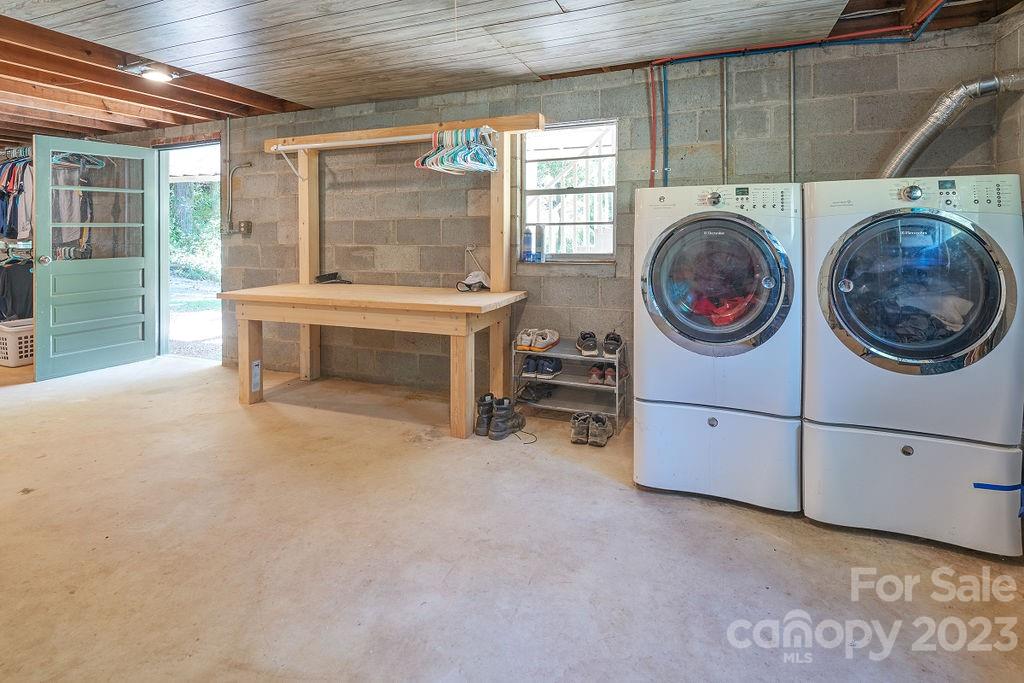 107 Welch Road Candler NC 28715