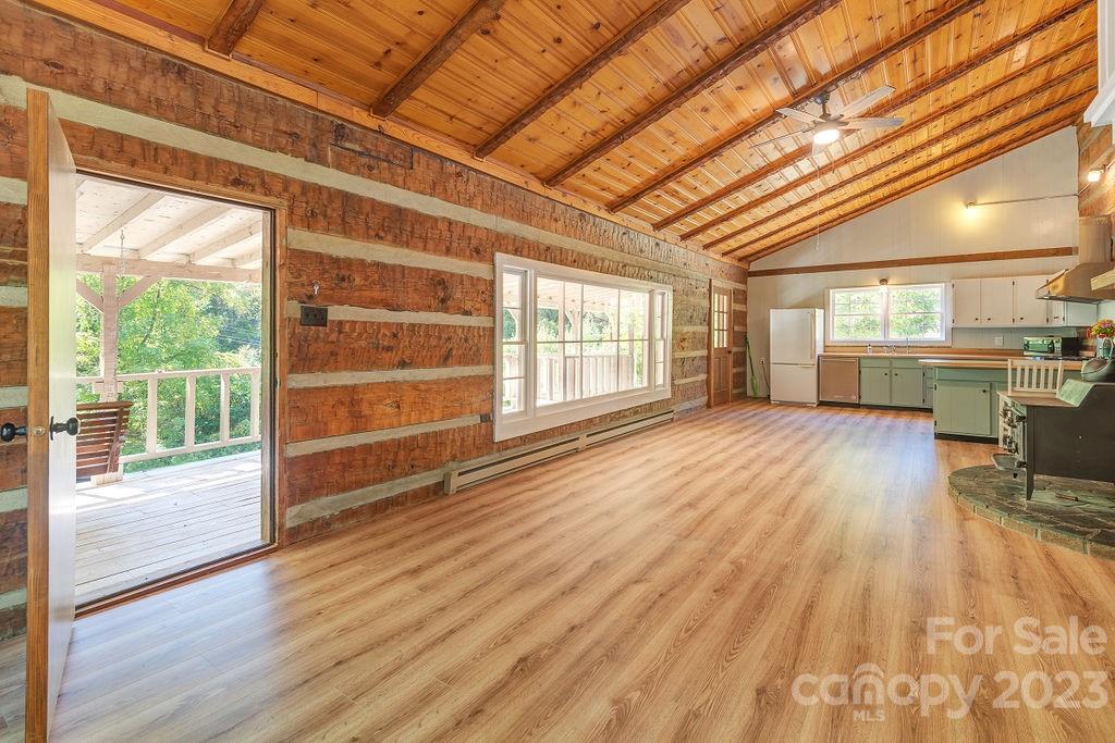 107 Welch Road Candler NC 28715
