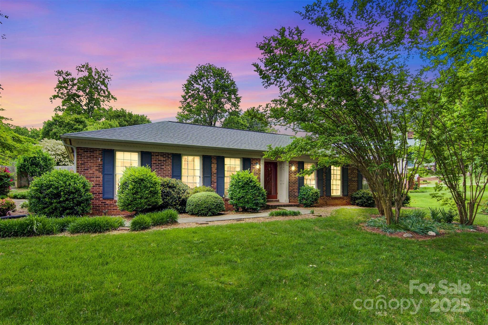 1940 12th Street NE Hickory NC 28601