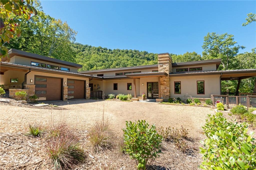121 High Hickory Trail Swannanoa NC 28778