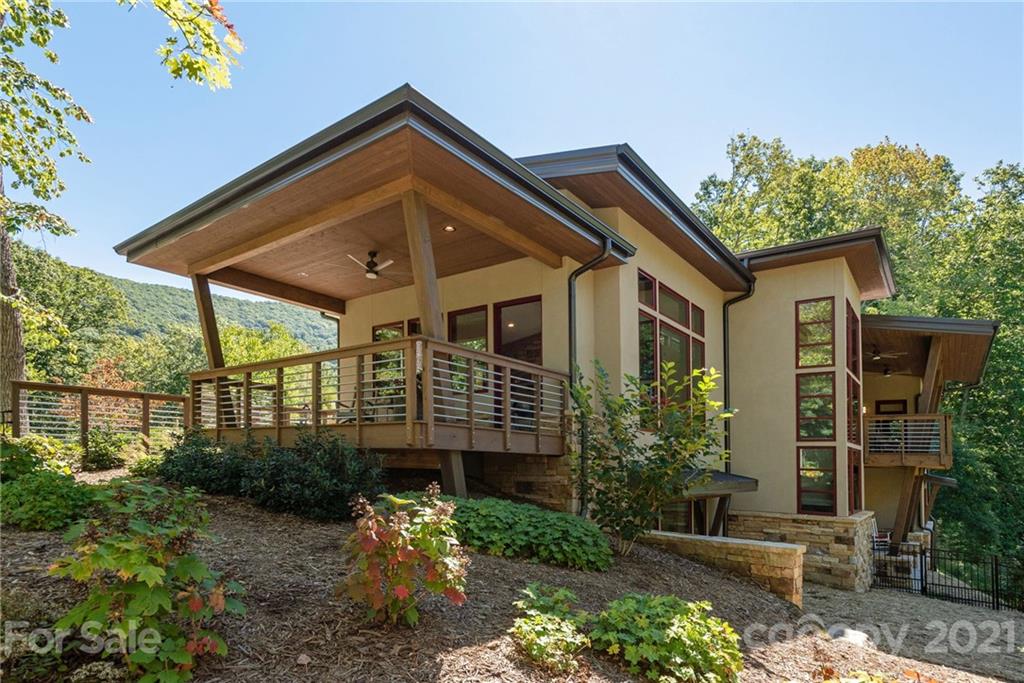 121 High Hickory Trail Swannanoa NC 28778