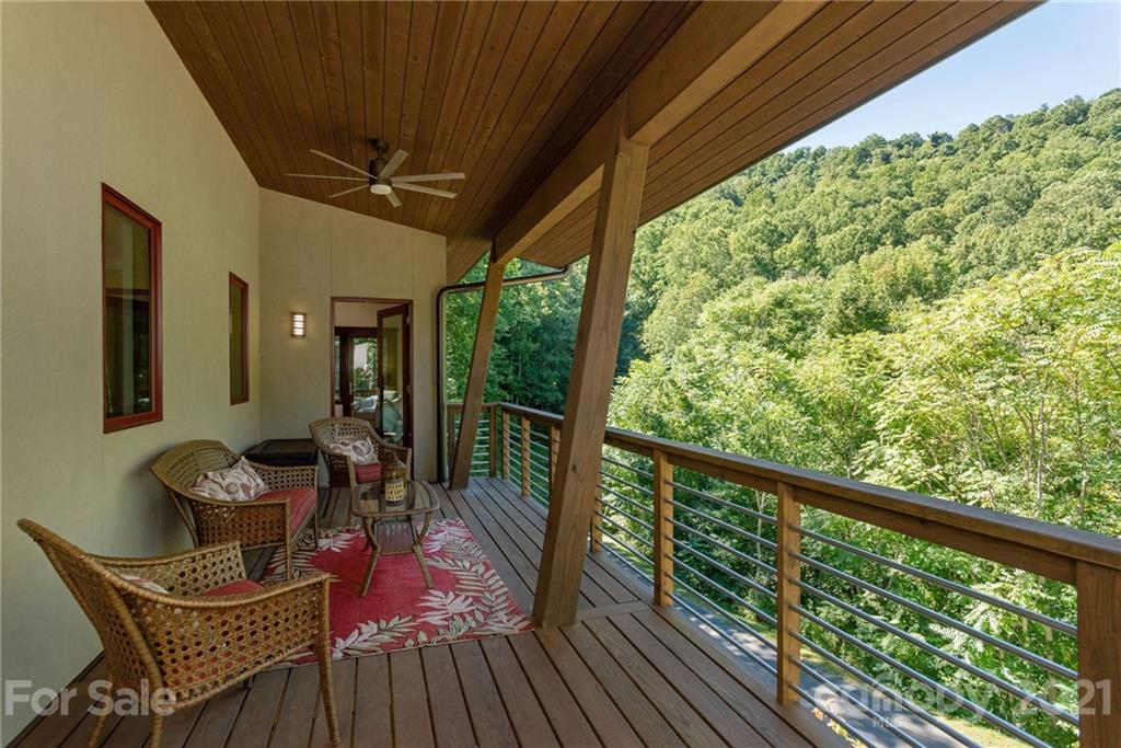 121 High Hickory Trail Swannanoa NC 28778