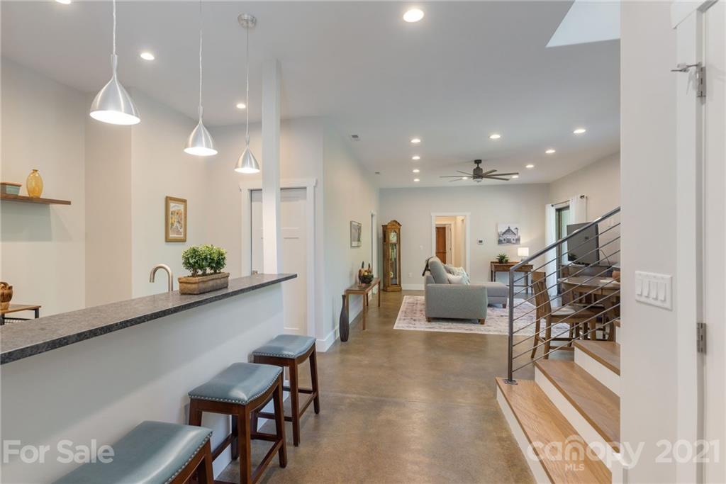 121 High Hickory Trail Swannanoa NC 28778