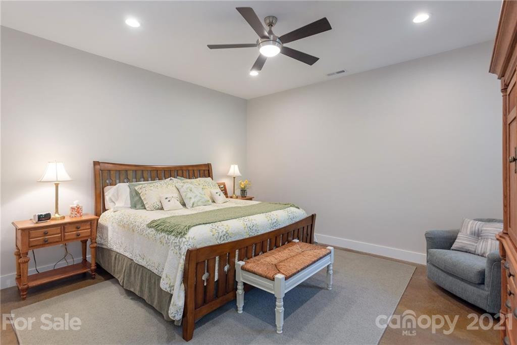 121 High Hickory Trail Swannanoa NC 28778