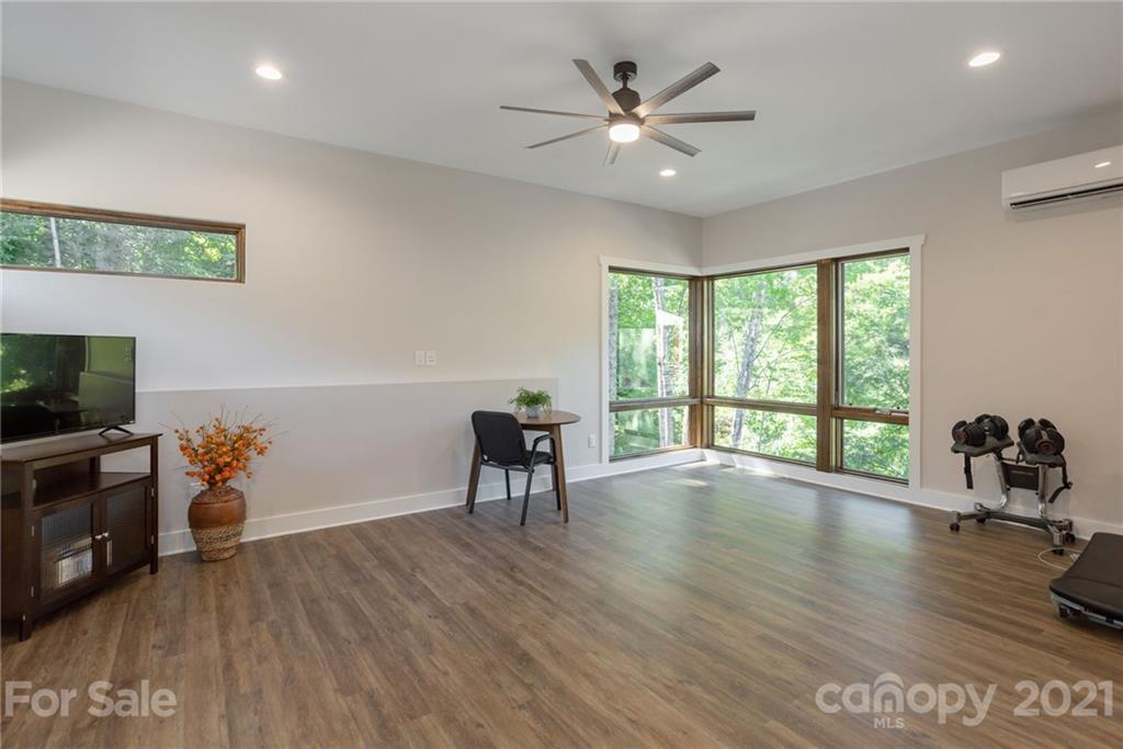 121 High Hickory Trail Swannanoa NC 28778