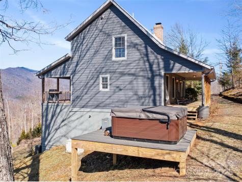 20 Claw Court Bakersville NC 28705