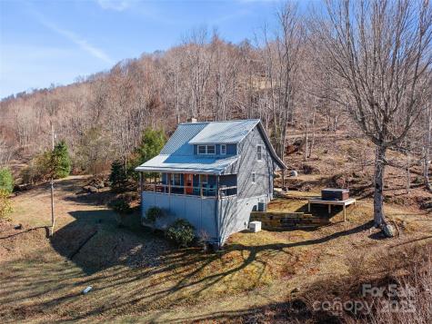 20 Claw Court Bakersville NC 28705