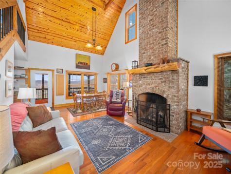 20 Claw Court Bakersville NC 28705