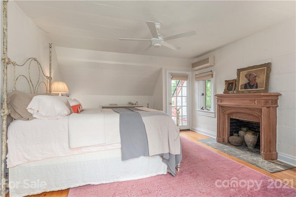 30 Norwood Avenue Asheville NC 28804