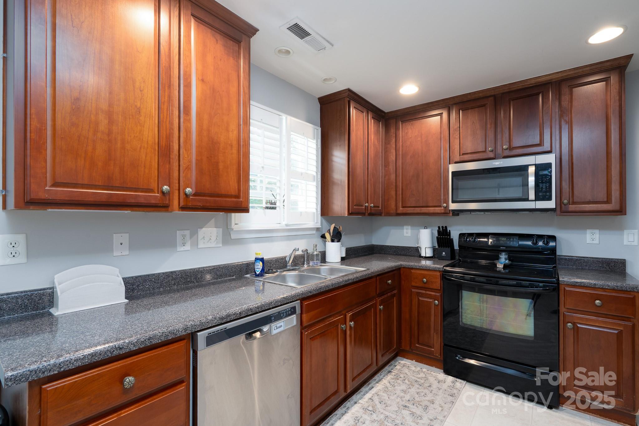 7644 W Berkeley Road Denver NC 28037