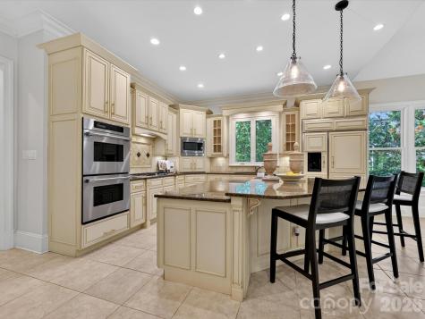 7510 Seton House Lane Charlotte NC 28277