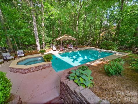 7510 Seton House Lane Charlotte NC 28277