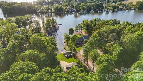 710 Riverwood Drive Lexington NC 27292