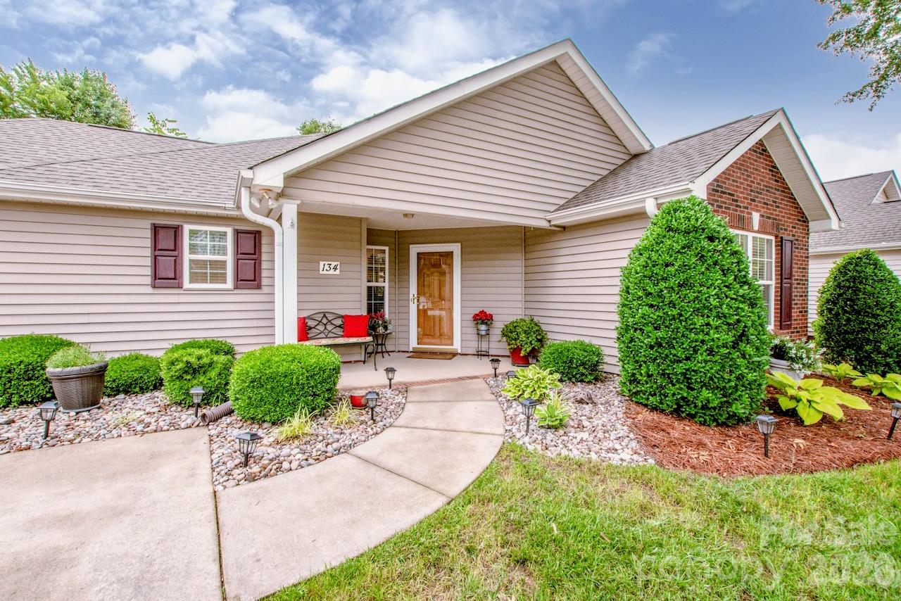 134 Ashwood Lane Mooresville NC 28117