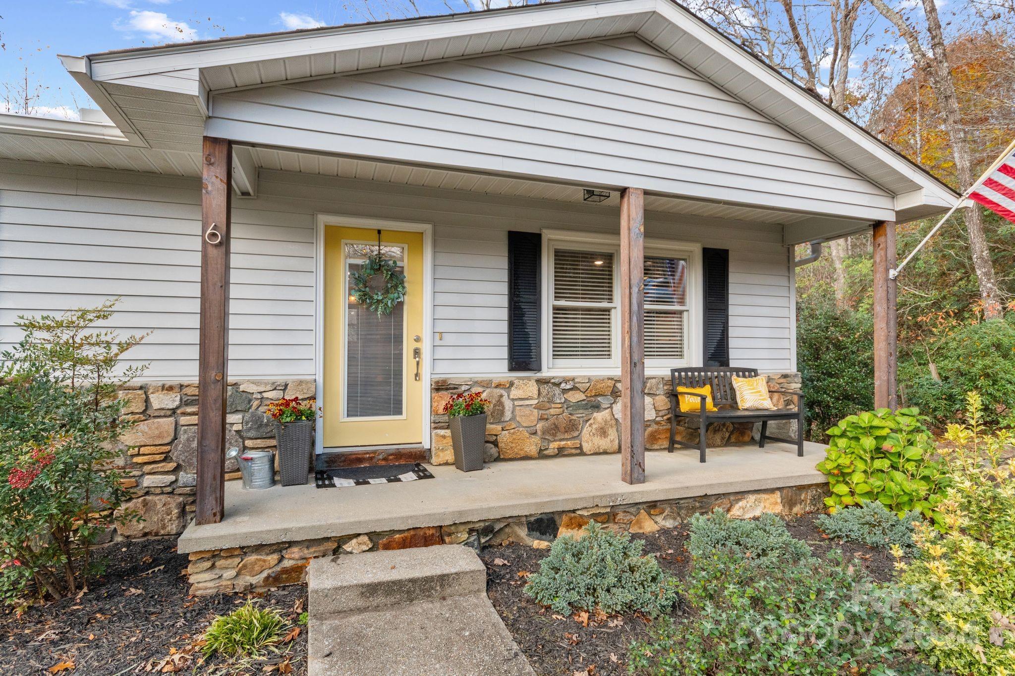 6 Laurel Forest Drive Horse Shoe NC 28742