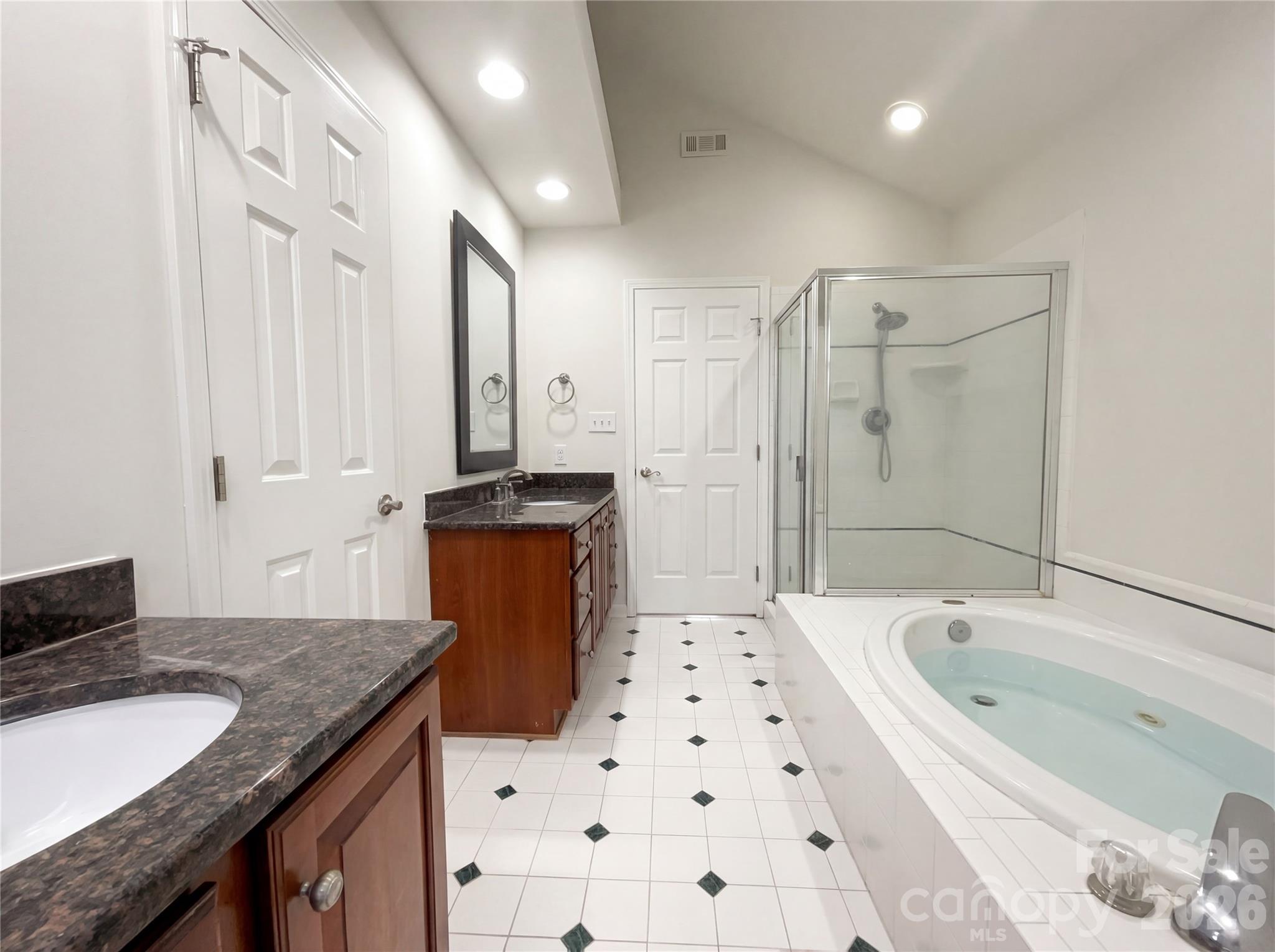122 W Tattersall Drive Statesville NC 28677