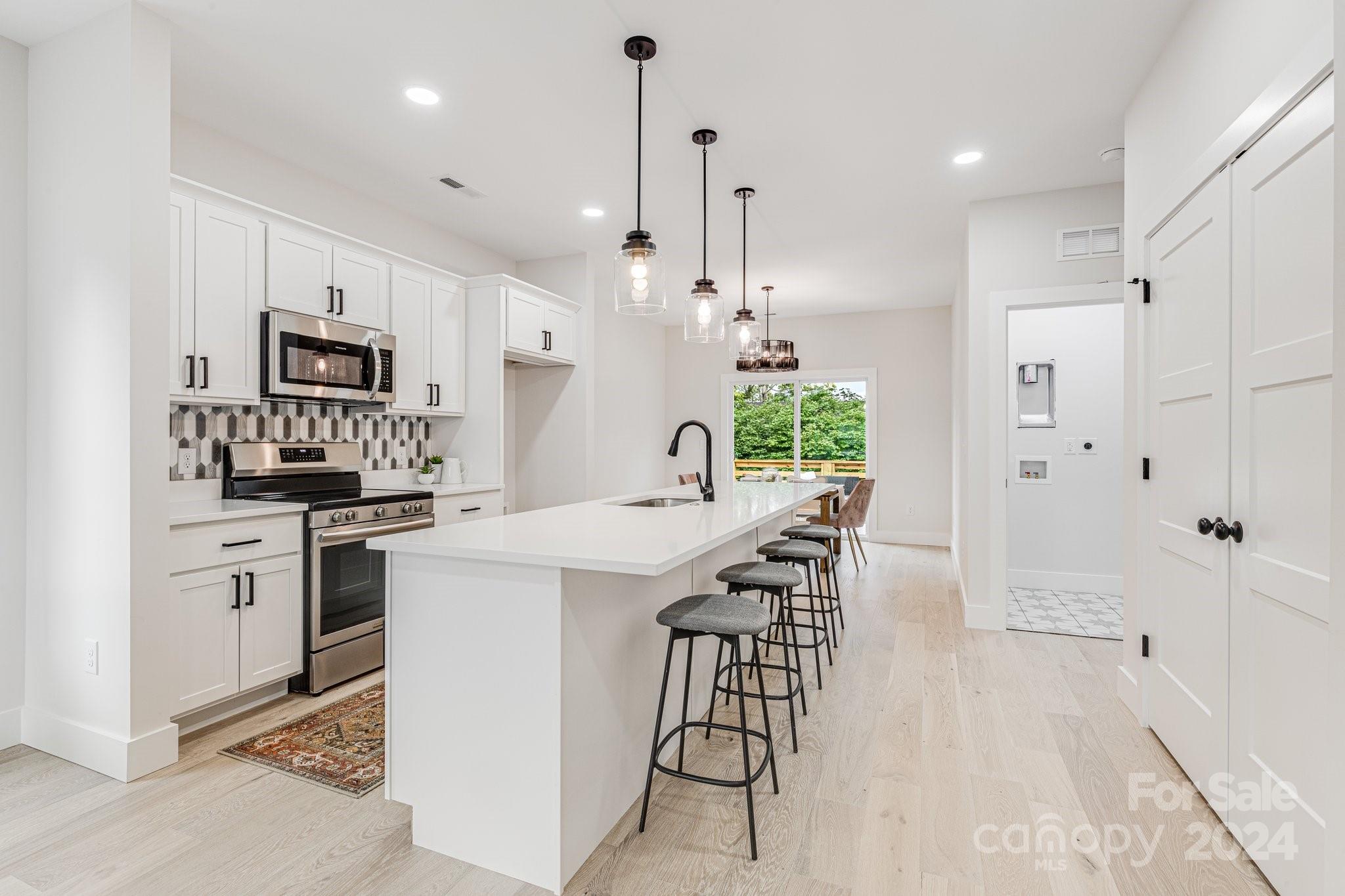 87 White Oak Road Arden NC 28704