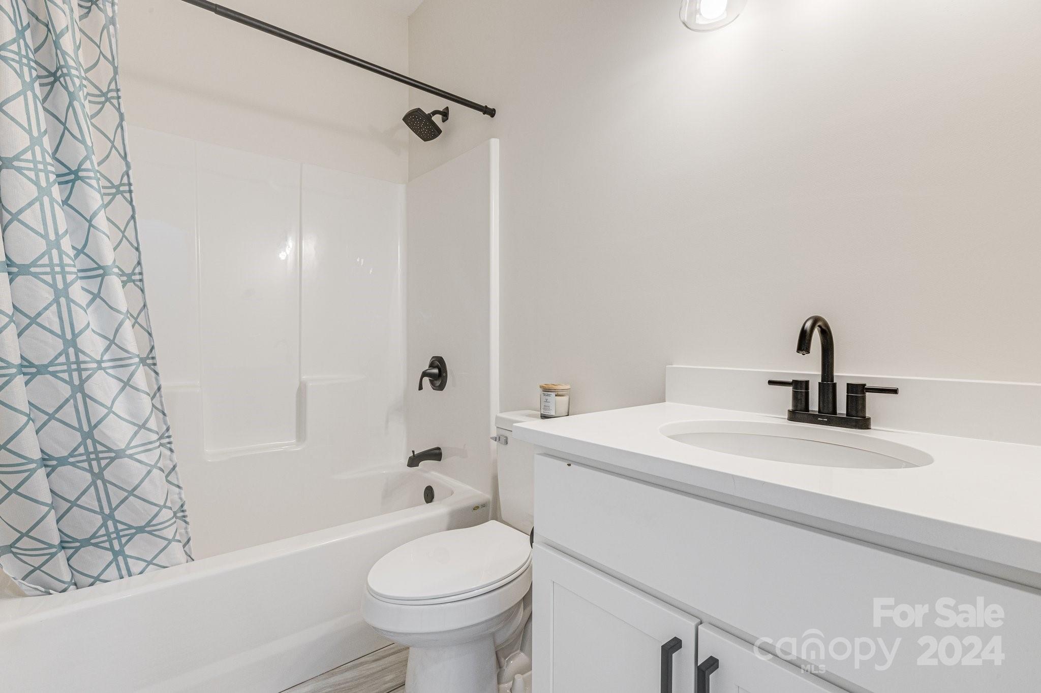 87 White Oak Road Arden NC 28704