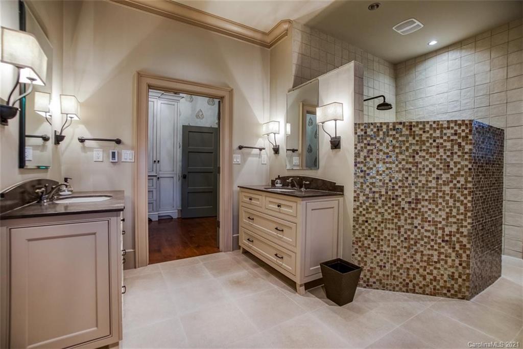 1950 Harris Road Charlotte NC 28211