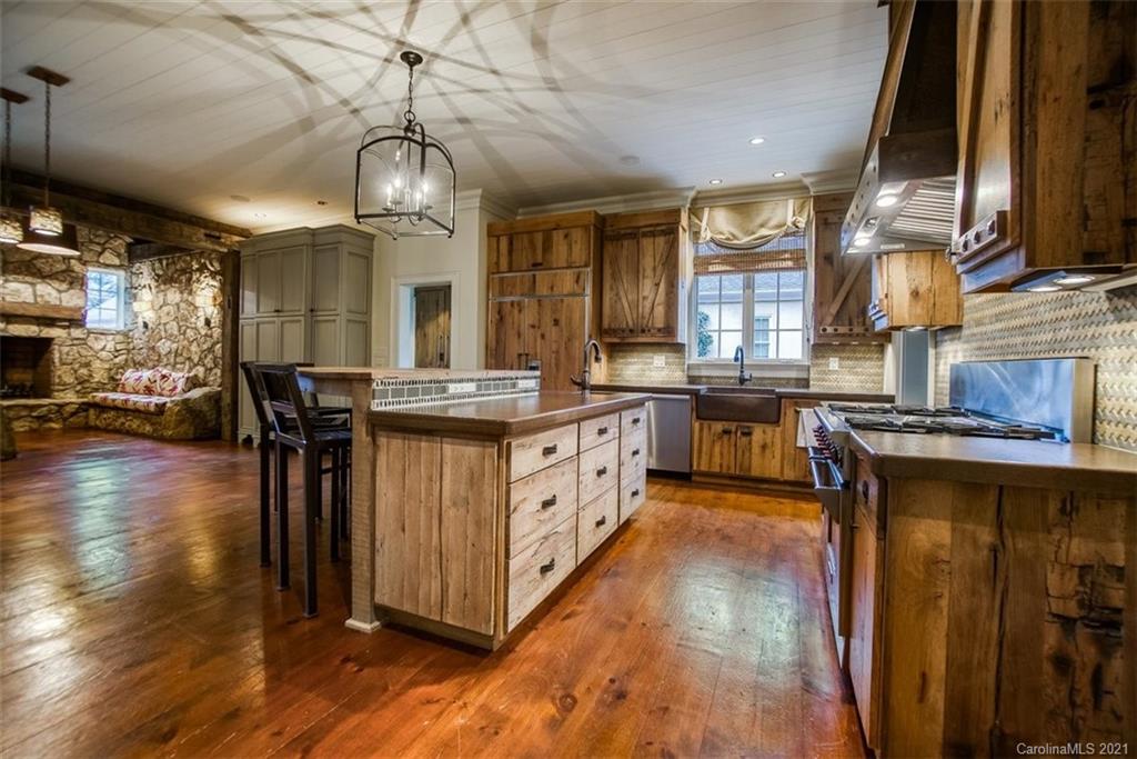 1950 Harris Road Charlotte NC 28211