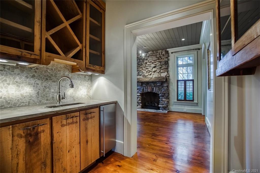1950 Harris Road Charlotte NC 28211
