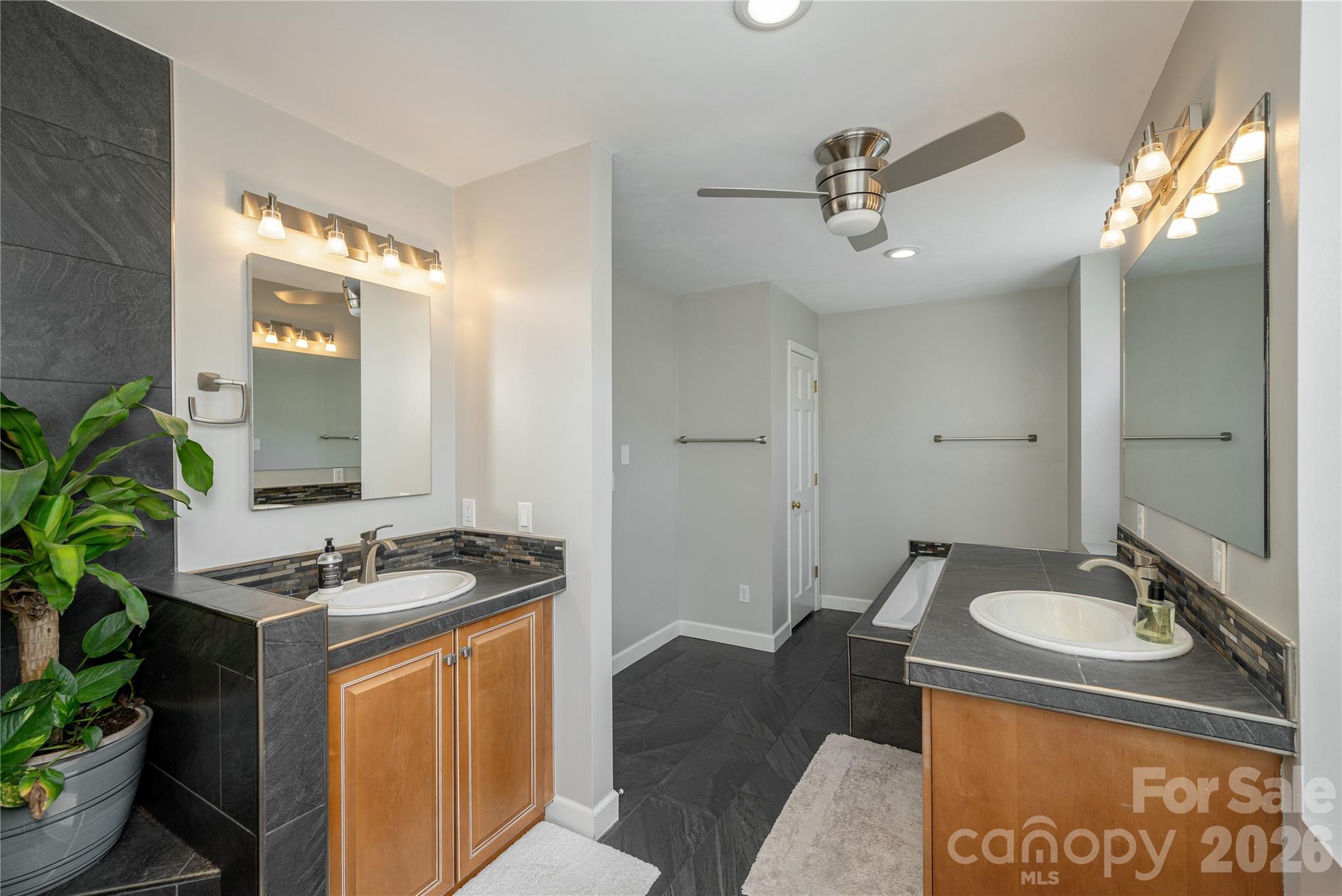 102 Brookhollow Drive Flat Rock NC 28731